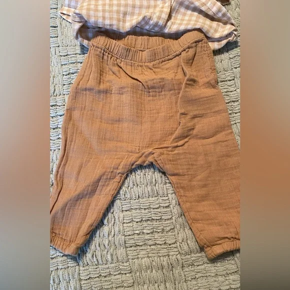 Baby Gap Matching shirt and bottom set size 6-12 Months NWT - Picture 5 of 5